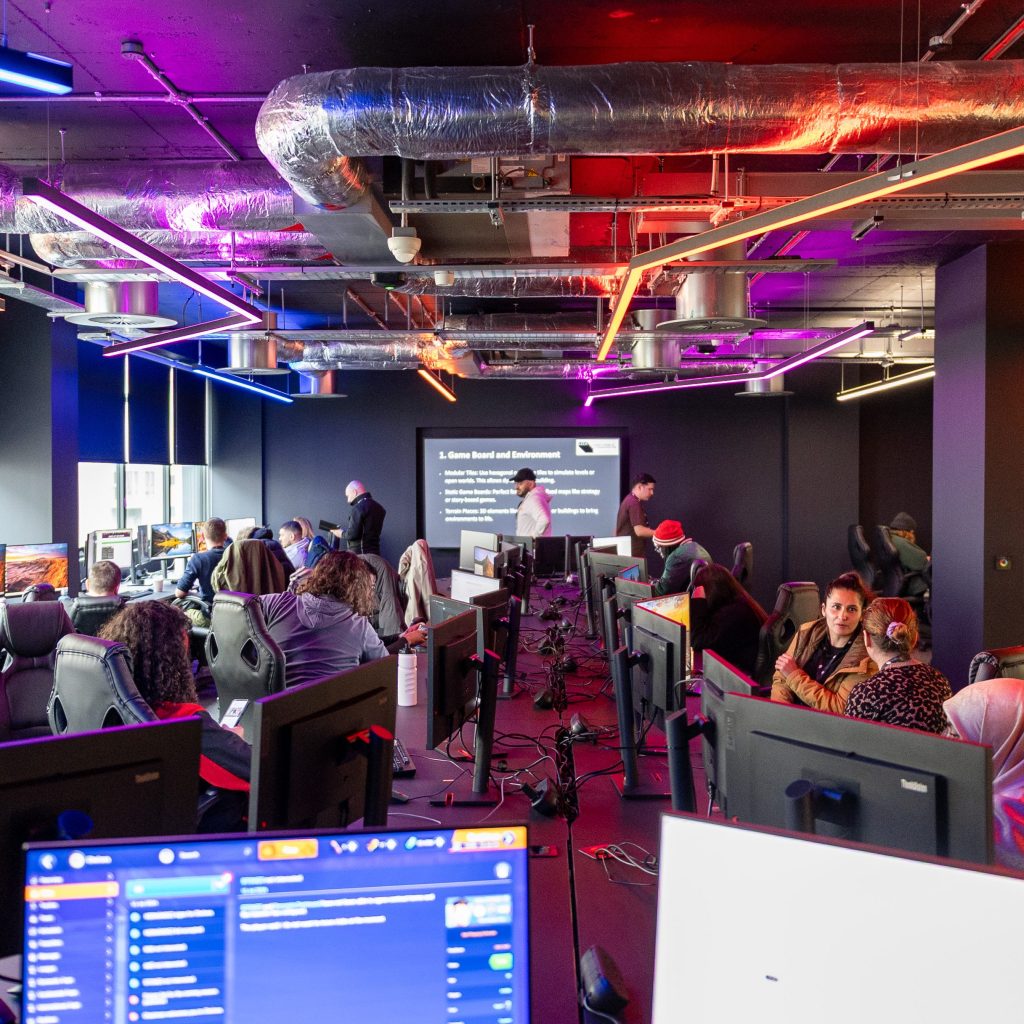 gaming lab with students working