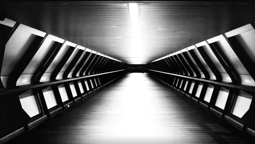 a back and white bridge