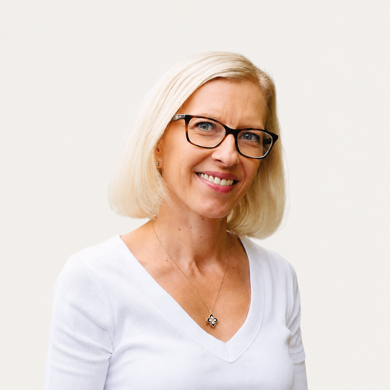 Mirela Holmes Headshot, Finance Director